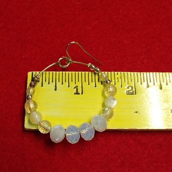 Vintage Faceted and Smooth Beaded Necklace & Earrings Gold Tone Metal - Picture 8 of 11